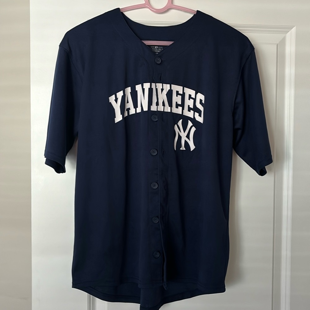 Yankees baseball shirt